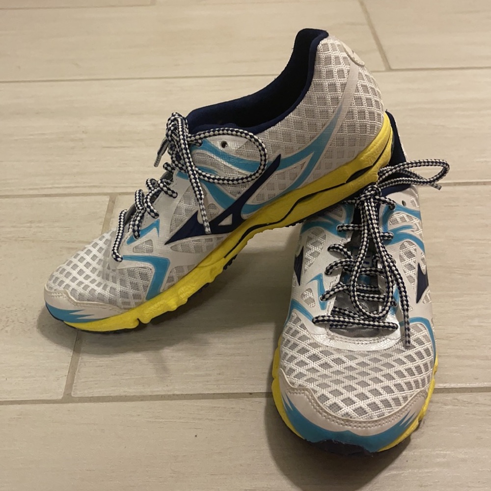 Women’s Mizouno Running shoes